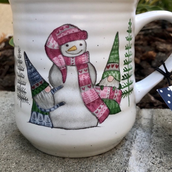 Winter Gnomes Building Snowman GNOME MUG - Picture 2 of 4